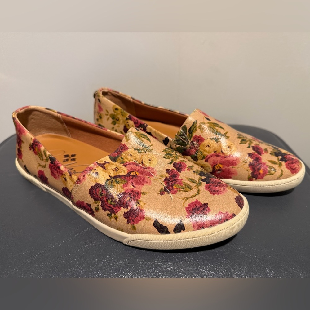 Patricia Nash Floral Slip-On Women's Shoes 6.5